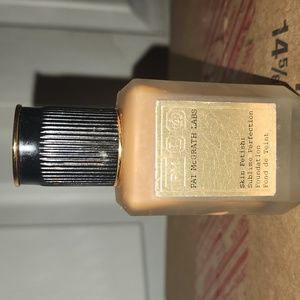 PML skin fetish sublime perfection foundation